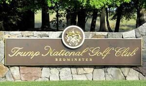 Carousel image clone 1715008 7e8dc66481e1d4433c18 sompixtrumpsign1