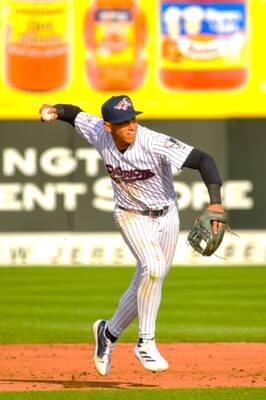 Carousel image clone 1718908 2cdf2e7112fba3dd62b9 sompixpats2026georgelombardpreeason