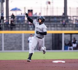 Carousel image clone 1728536 21b6bfd1190873369475 sompixpats2026patmoraleshrttrot