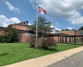 Carousel image dce3f63a4f060e33471d sompixscvthsentrance