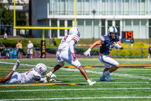 Carousel image a4a16460f693bba565d6 sports football
