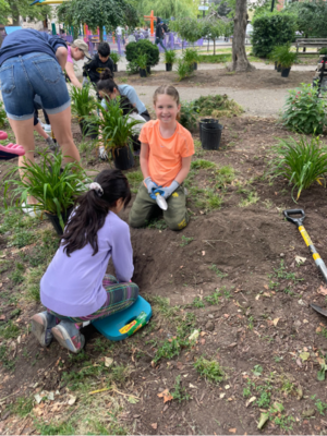 Carousel image c0f9399c9625dae70c09 spring fling