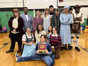Carousel image c30bd374c90c2ca1fa4d sphs drama club