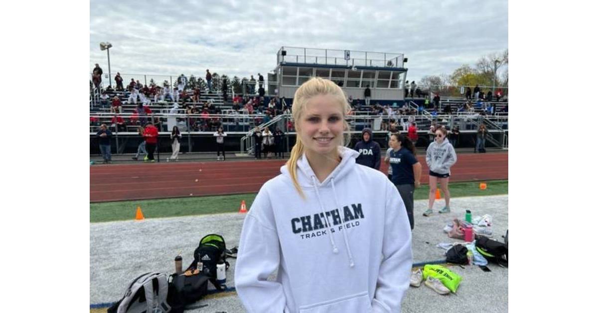 Spoor Wins High Jump, Earns Silver in both the 800 & 400 Races for