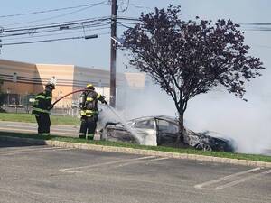 Carousel image 904c052d8dd0a92b6c5a stelton road car fire cr gerry wilson
