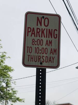Carousel image bc8bc19d00d69f1c3591 street sweeper sign