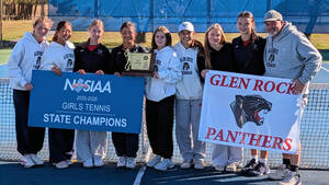 Carousel image ec56a10e2f9d4f964c1e statechamps25grhs