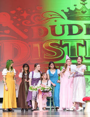 Carousel image 9a8a5964bff54b7a70e9 t10