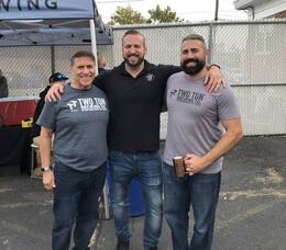 Carousel image 9d283672c76d2a90d87e t1