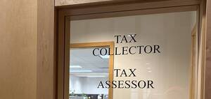 Carousel image 96817781d4b968ca39b7 tax collectors office 