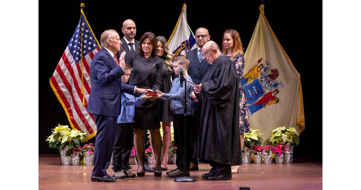 Mayor Cahill, New City Council Members Sworn in During Historic Day for