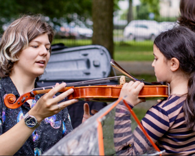 Carousel image 06f1e3ca16dd010ade39 teaching violin