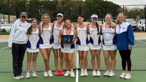 Carousel image 978179 estfield igh chool girls tennis team