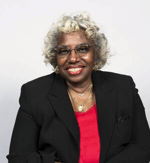 Carousel image b07a44ab91705be4eeac tency eason photo 1 947x1024