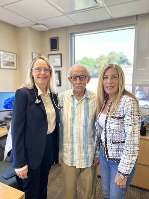Carousel image d097be5d8eb375a9623c teddy  donna and dr. komorowski vertical