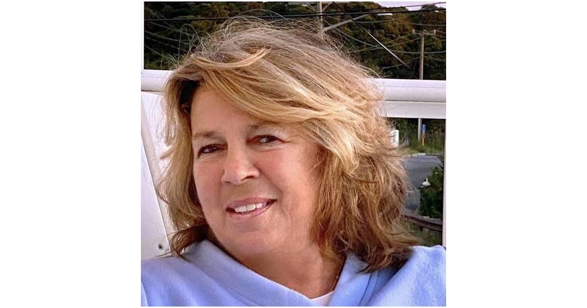 'Beloved Wife, Mother, Grandmother, Sister, Aunt and Friend' Ellen