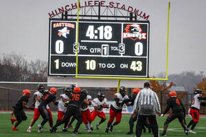 Carousel image 23c499adc8d3140092c0 thanksgiving day football  01