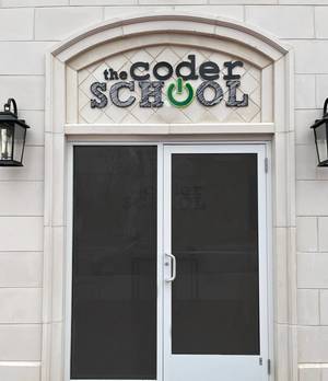 Carousel image a95e8cebfe4d08a4b5ec thecoderschool