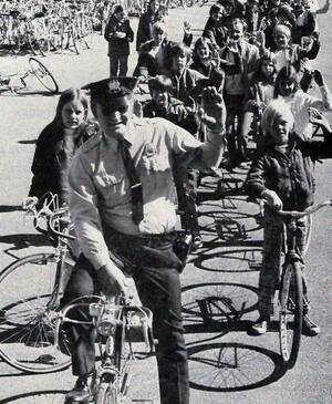 Carousel image 8871b0481c706c93202b tom kane bike hike 1973