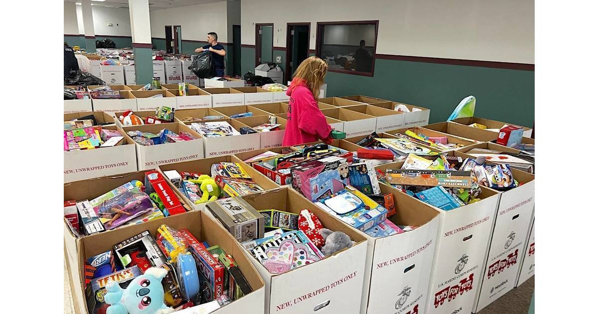 Grand Result Summit Toys For Tots Drive Collects A Thousand Toys