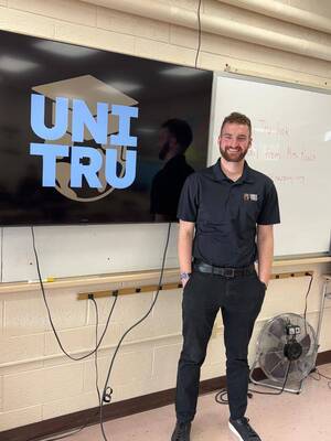 Carousel image a661deb1d5f7bfdb713a unitru 1