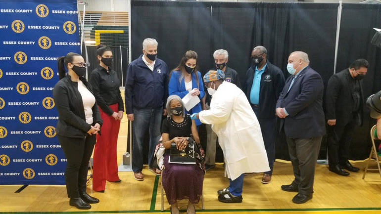 Best crop 0f469879bcc0383487a9 vaccinelatino1