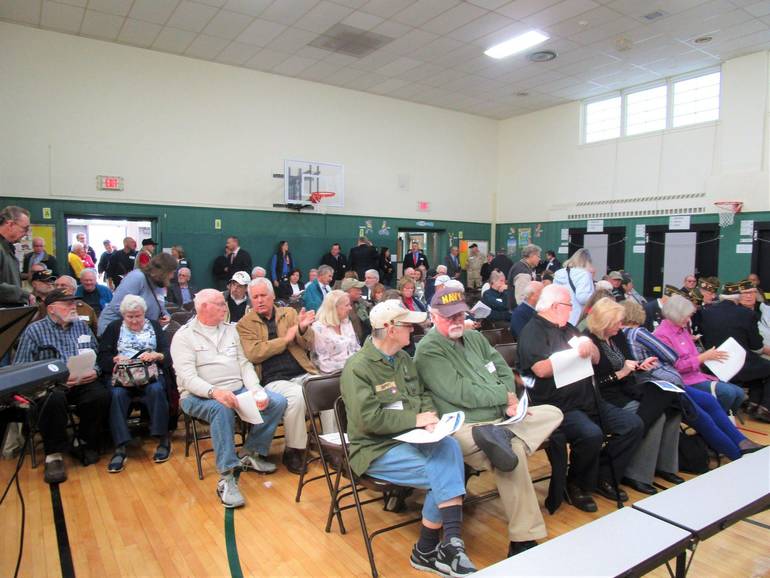 Lakeview Students Hold Annual Veterans Day Ceremony For Local Vets