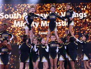 Carousel image 472f9c666d8627374ca2 vikingcheer