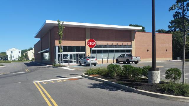 that long time empty new store at rt 72 and nautilus drive to finally have occupant tapinto - Walgreens Garden City that long time empty new store at rt 72 and nautilus drive to finally have occupant tapinto - Walgreens Garden City