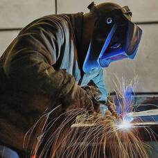 Carousel image 4711a8 he iddle ucks nstitute of echnology welding program