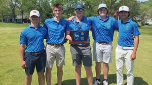 Carousel image 9a40dd estfield boys golf