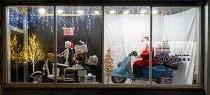 Carousel image abfd97fd5ddbe0886b05 winter walk window winners