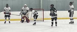 Carousel image clone 1671967 084c4ca3006f0852697e woodbridgehockey2
