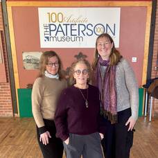 Carousel image dd4782e8c9fdb902b9be women ofthe ramapough