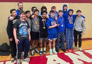 Carousel image 8af71733025968288570 wrestling2
