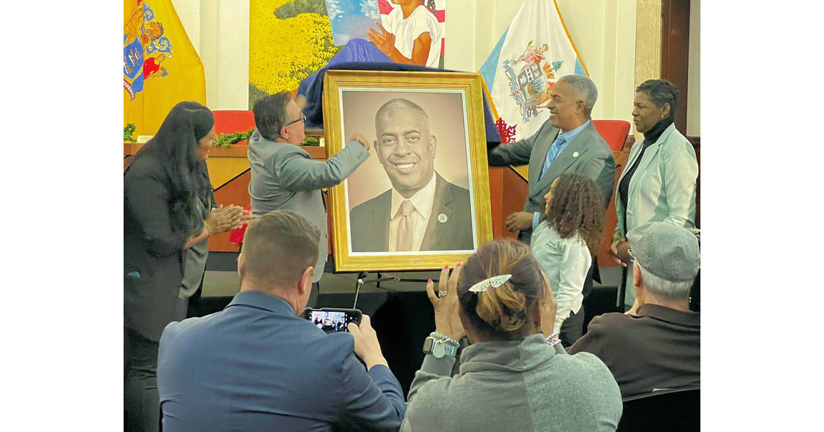 Mayor Carstarphen Gets Official Portrait to Hang With Former Mayors Camden, NJ News TAPinto