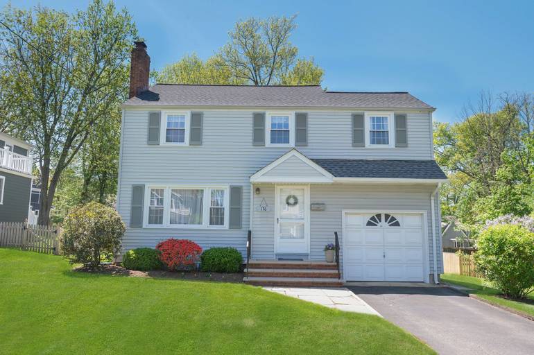 176 Colonial Road, Summit, NJ725,000 Summit, NJ Real Estate Listing