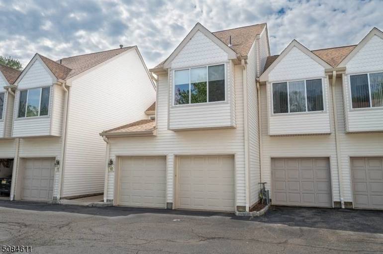 10 Cain Court.jpg