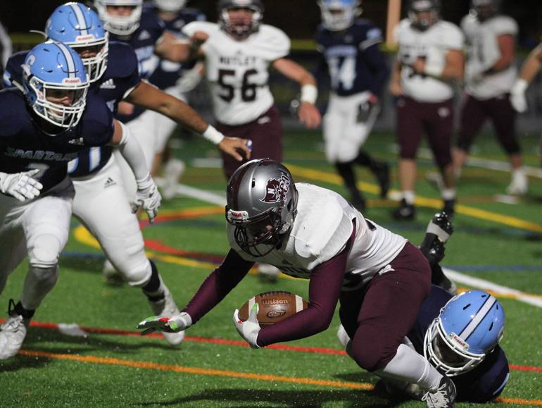 Nutley Raiders Football Fall To Sparta In Njsiaa Group 3 Section 2