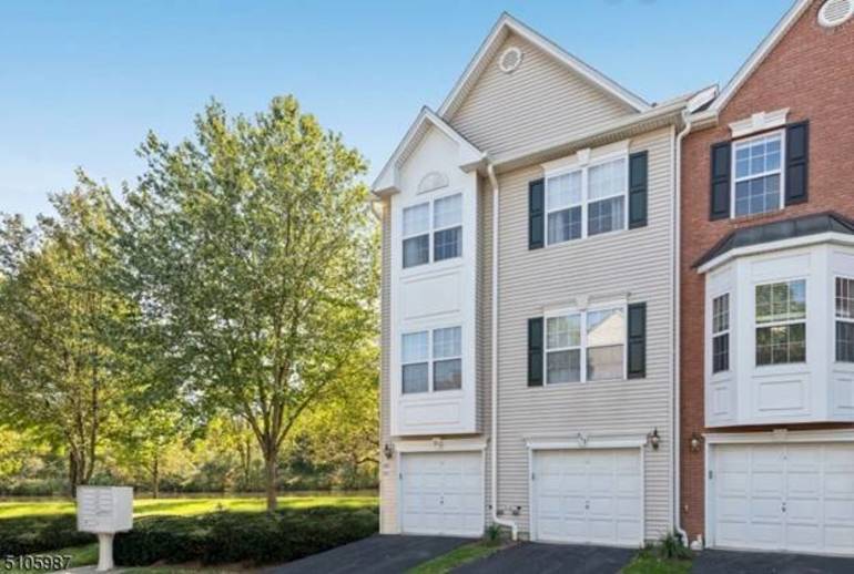 213 Terrace Lake Drive.jpg