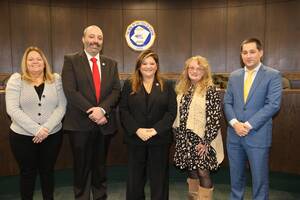 Carousel image 6ee4c661f02af3d0528b 082b0334800cb6a8a5aa 215a6956