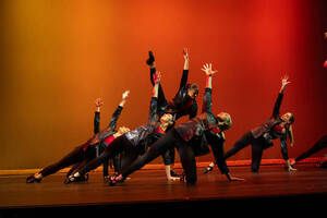 Carousel image 66fac32a264643adbf64 best crop 5319829174675543fa73 25th anniversary concert snap kick play photo 2