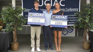 Carousel image 143fce wen aibel xecutive irector om ewis and nna ylish