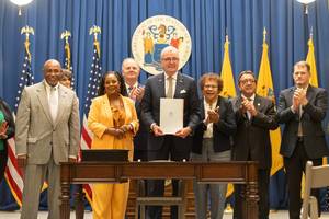 Carousel image 01953369347f40649375 mini magick20240724 12029 1qzso7d