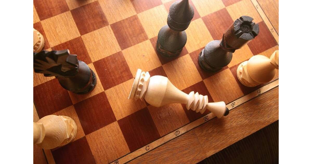 Linden Public Library Announces New Children's Chess Club