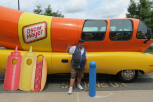 Carousel image 3e7d5bf6bdea50586cdb best crop 2343c564b6d8ad91b357 best crop 02eeae wienermobile