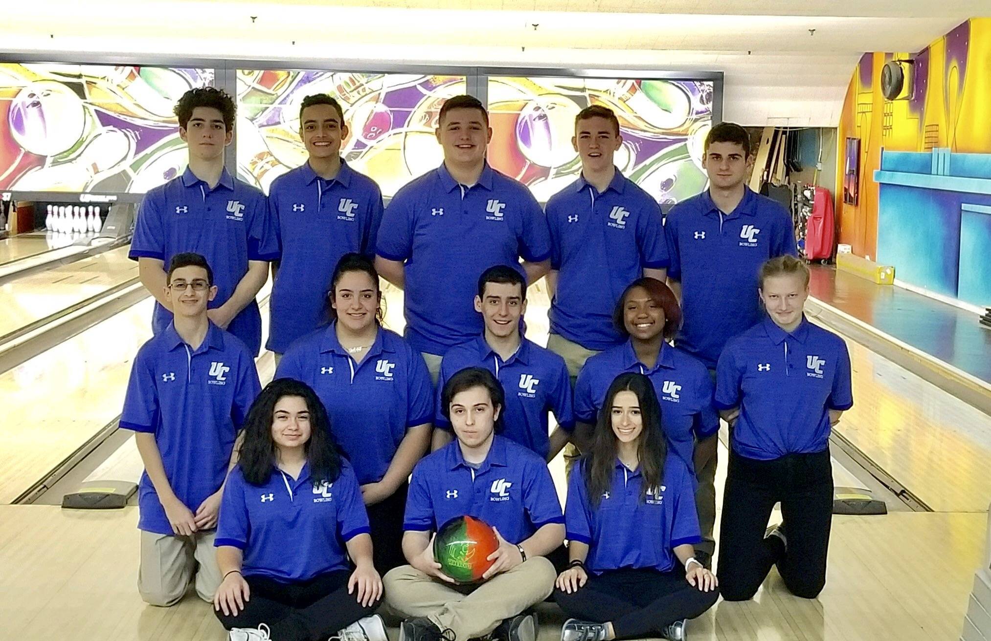 bowling team 2019.jpg