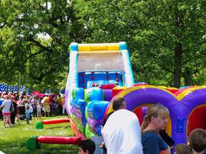 Carousel image clone 1708789 ef0a440b714165ec440d bouncehouse?v=d939bf6bc9d3aeb7e048