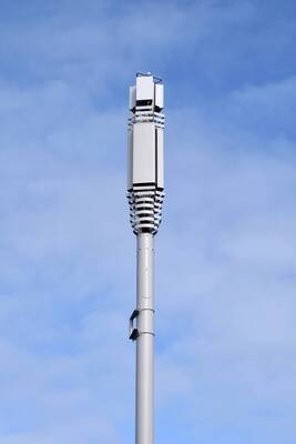 Carousel image clone 1584078 6eca0796fb0c0fb9fa2e celltower?v=29fe2a3571f34a551586