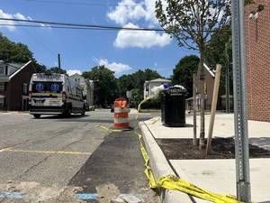 Carousel image 366b61865df69acefa01 best crop 23ac4b olice tape at the intersection newark